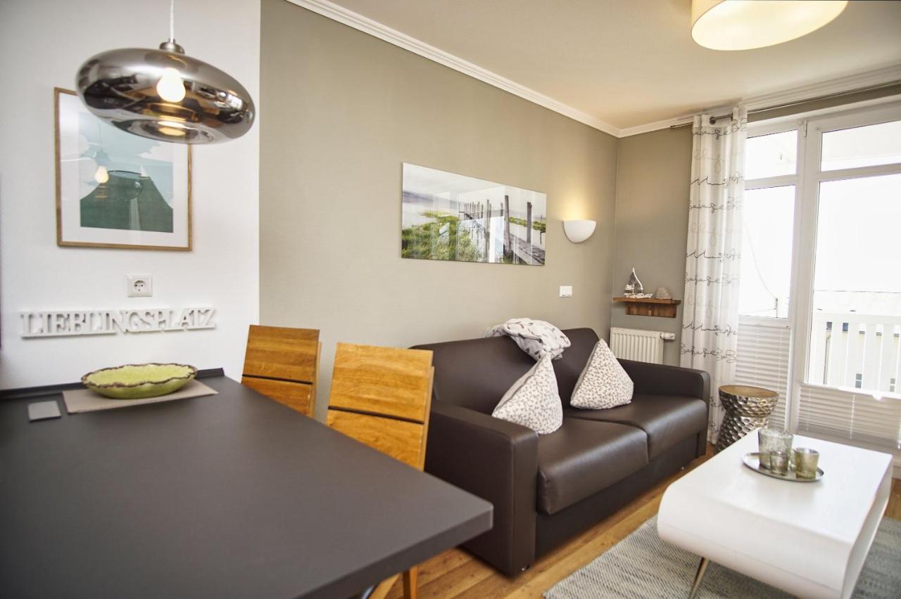 Mit Meerblick Und Balkon, Gratis Nutzung Vom Ahoi Erlebnisbad Und Sauna In Sellin - Meeresblick Fewo 25 Гёрен Экстерьер фото